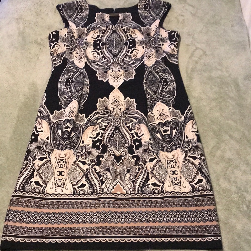 Black pattern sheath dress